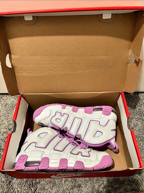 Nike Air More Uptempo GS Sneakers White & Pink Like New